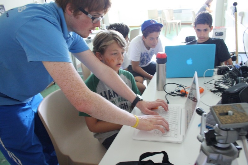 Village Camps International Summer Camp Leysin, Switzerland 2025-08-09 https://www.villagecamps.com/journals_admin/images/686-33-film (7).jpg
